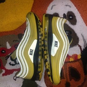 Airmax 97 Black and Yellow
